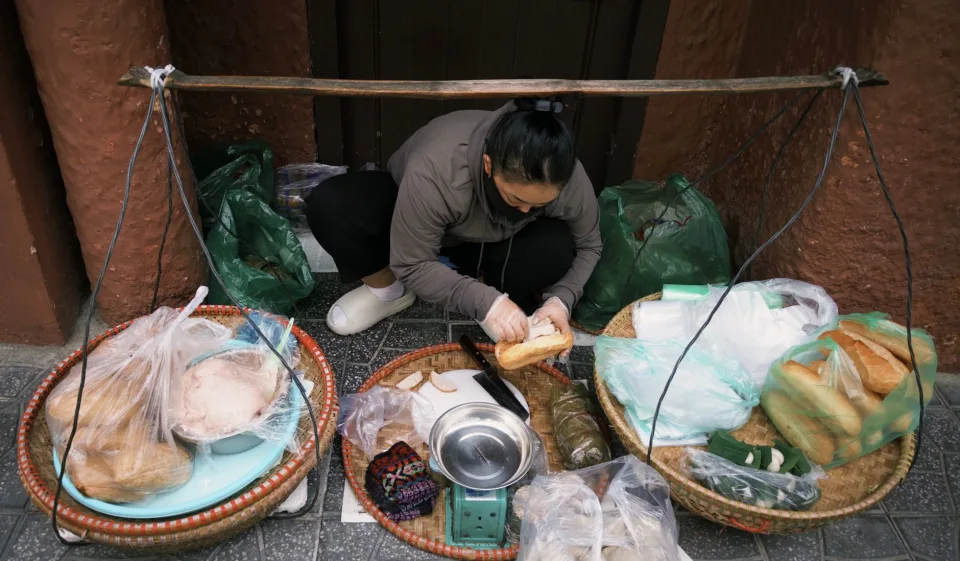 Món nướng trên bếp than